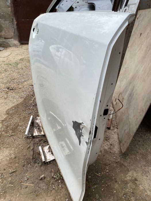 Двери та Toyota 50-55