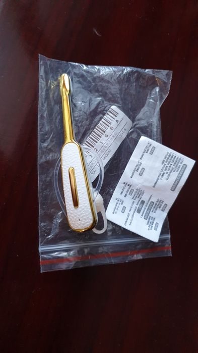 Продам блютуз наушники