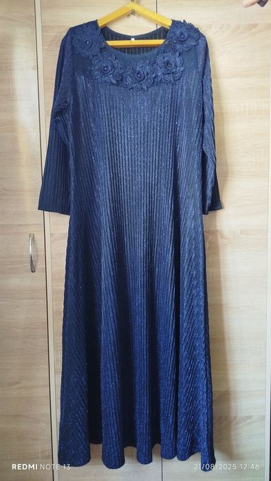 Ayollar koʻylagi, koʻk rangda