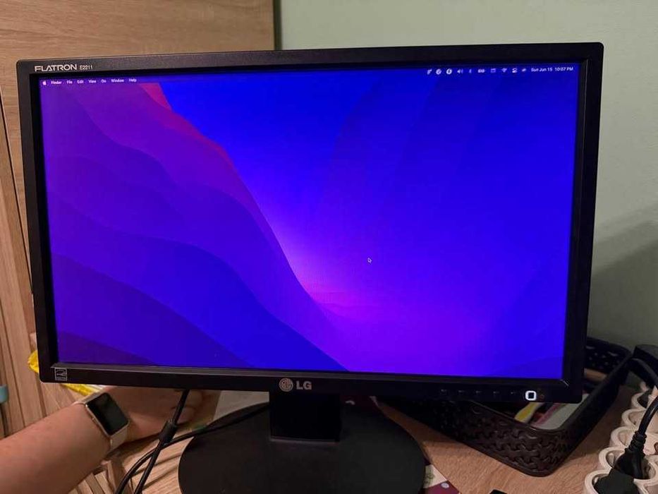 Monitor LG FLATRON E2211