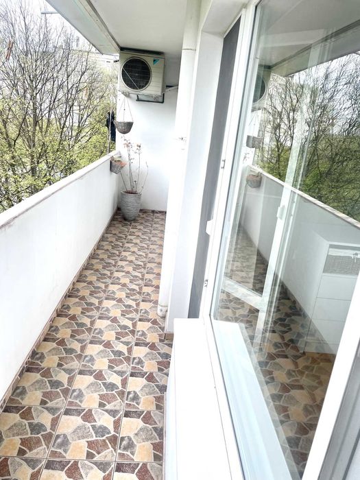 Дава се под наем Тристаен апартамент в Варна, Цветен квартал - 94 кв.м за 699 € - Снимка #7