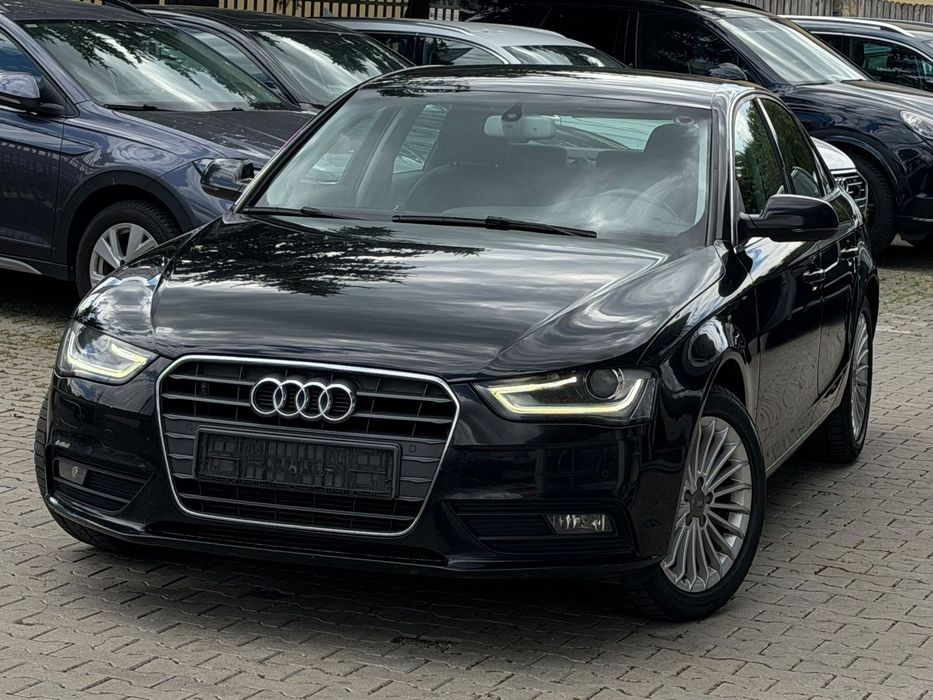 Audi A4 Limuzina 03.2013 | 2.0 Diesel | 177 CP | Sirocol | Xenon | Navi | Finantare |