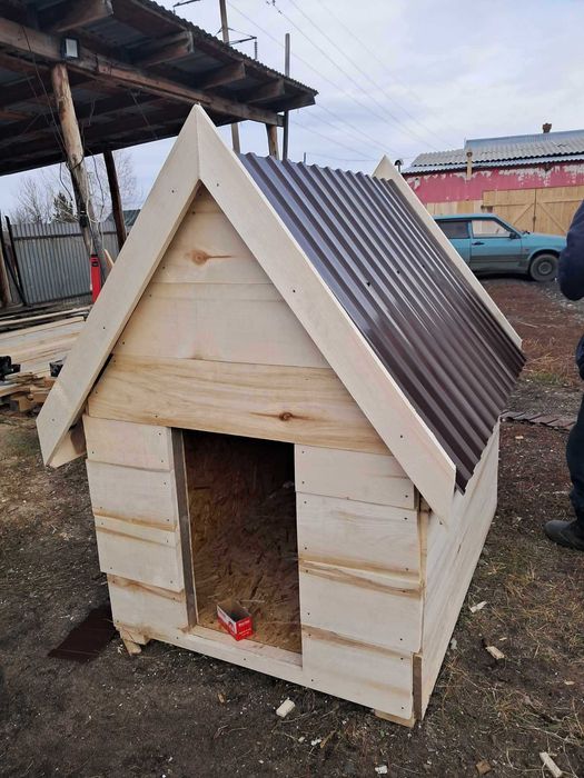 собачьи  будки в ассортименте: утепленные и простые