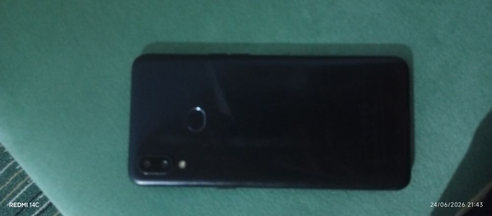 Samsung        s10