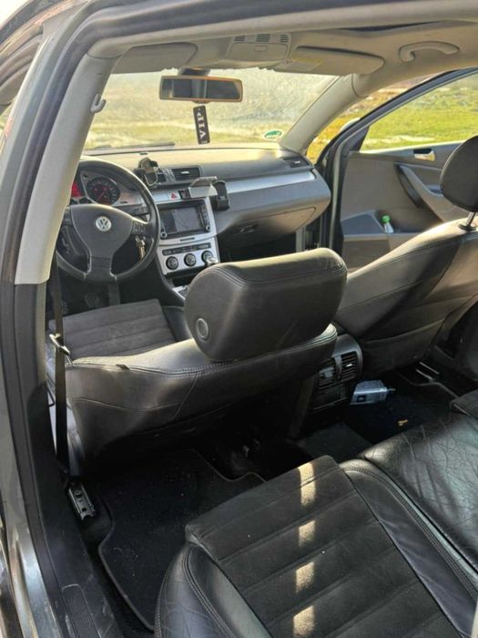 Vând volkswagen passat b6