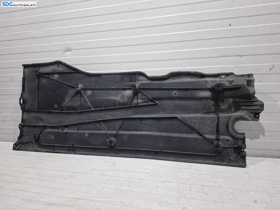 Scut Lateral Dreapta Protectie Caroserie Podea Prag Volkswagen Passat B8 Combi Variant Break 2014 - 2023 Cod 3Q0825202F [L3946]