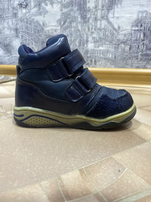 Детские ботинки