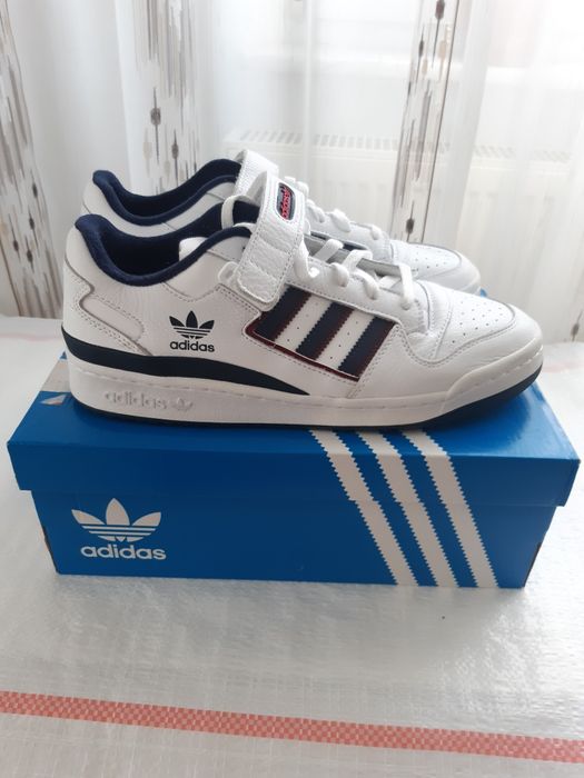 Papuci Adidas Forum Low (Noi)