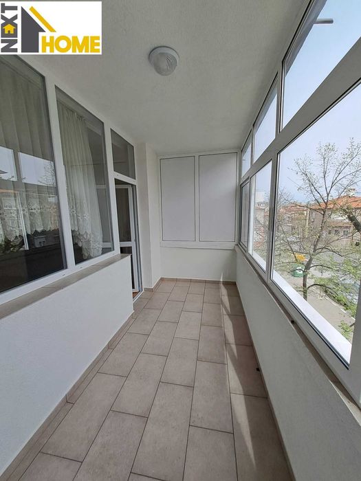 Просторен двустаен апартамент с ГАРАЖ