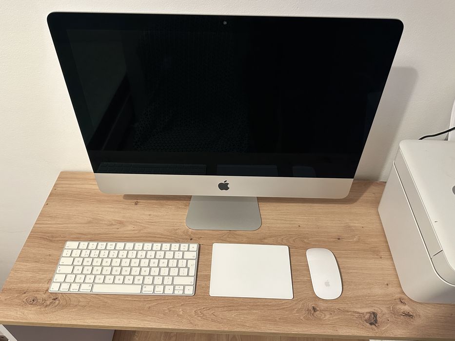 iMac / i5 2019 / 21.5 inch / Retina 4K / Full pack