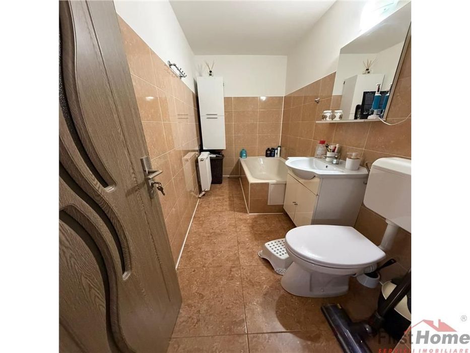 Apartament 2 camere, hol patrat, logie + balcon, mobilat si utilat