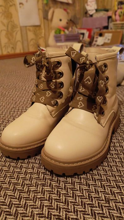 Весенние ботинки для стильной девчонки 33 размер