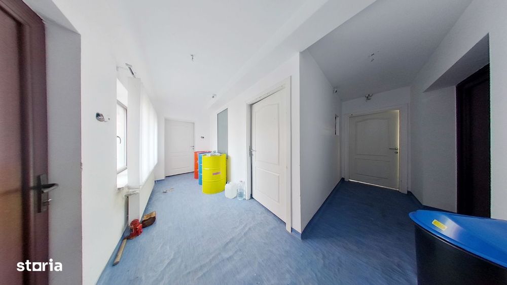 Clădire emblematică  cu 13 cam pe Victoriei ideal locuit/clinică/sediu