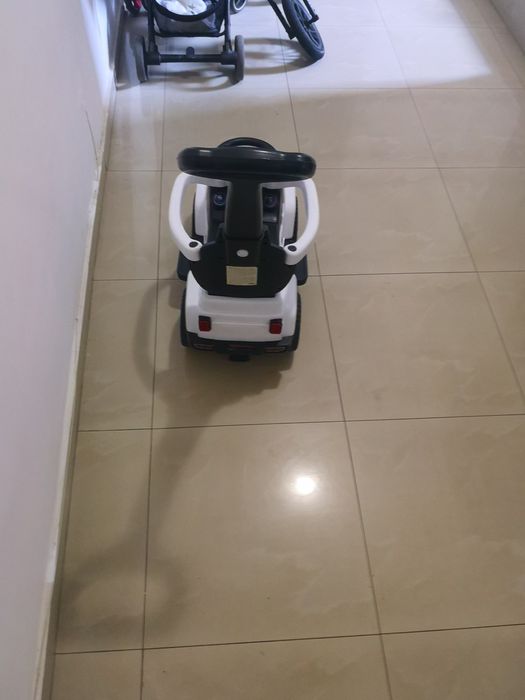 Активна гимнастика за бебе, Fisher Price"  детско КАМИОНЧЕ " moni"