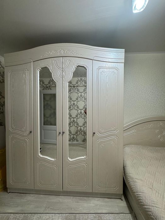 продам спальный гарнитур