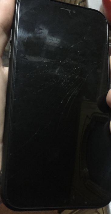Продам Iphone XR