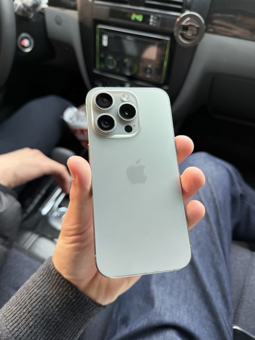 Iphone 15 pro 85% batareya