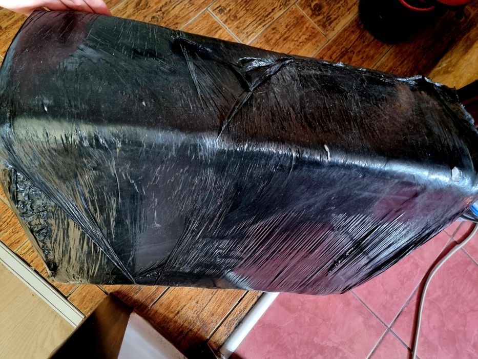 Mexen Viki chiuvetă pe blat 59 x 40 cm, Neagră