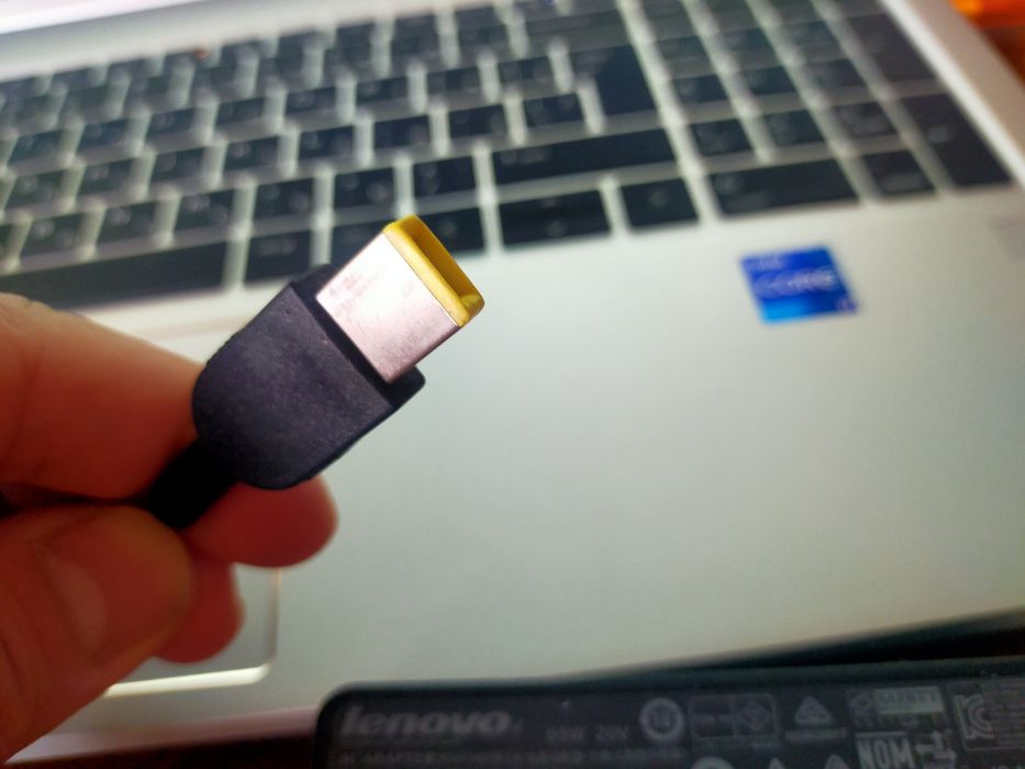 Lenovo v14 блок питания