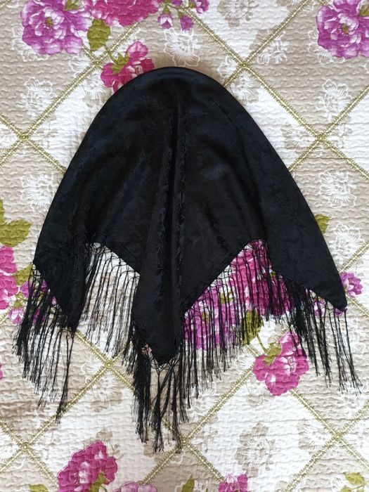 Esarfa neagra matase naturala franjuri print floral