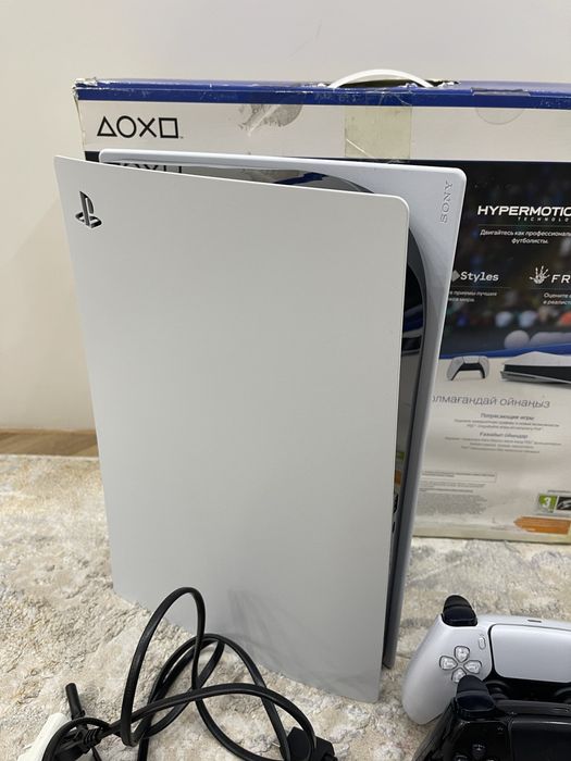 PlayStation 5 с дисководом