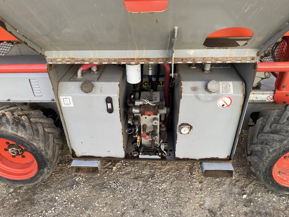 Вишка Ножична SkyJack 6826RT  10 метрова регистирана !!