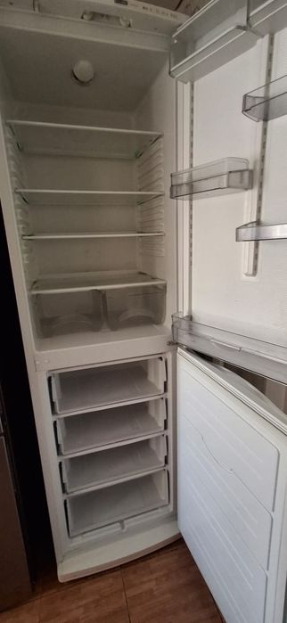 Продам холодильник Атлант