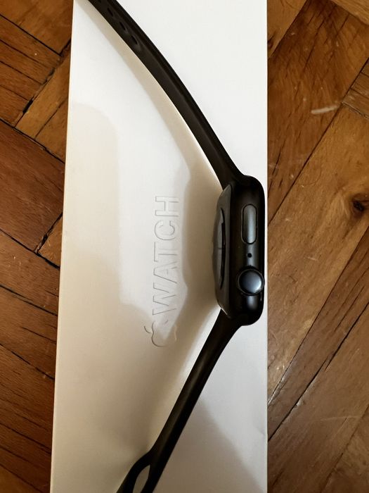 Apple watch series 5, 44mm, space grey