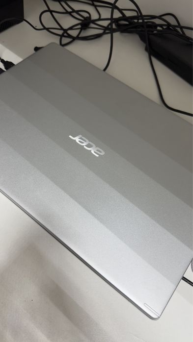 Ноутбук acer для учебв или работы