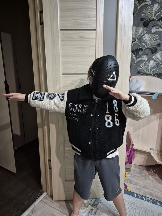 Тренч и бомбер тедди