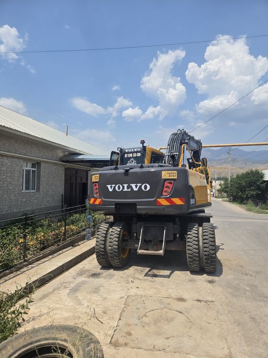 Ekskavator volvo 145