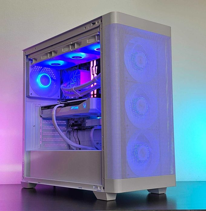 Ryzen 7-7800X3D/RTX 5070/RAM 32GB/SSD 1TB/Чисто Нов+Гаранция!