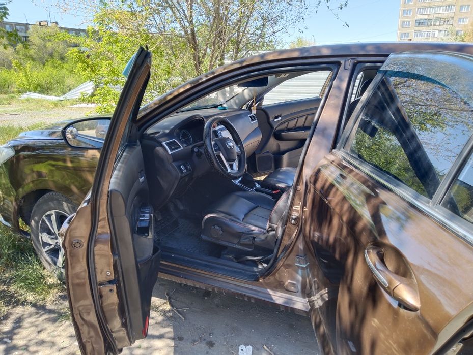 Продаю Lifan Solano.