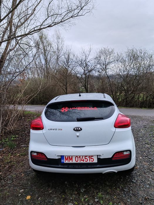 KIA Pro Ceed 2015 — imagine 3
