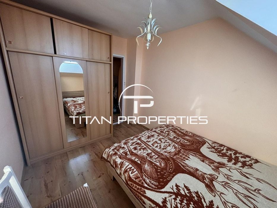 Дава се под наем Двустаен апартамент в Бургас, Център - 55 кв.м за 357 € - Снимка #4