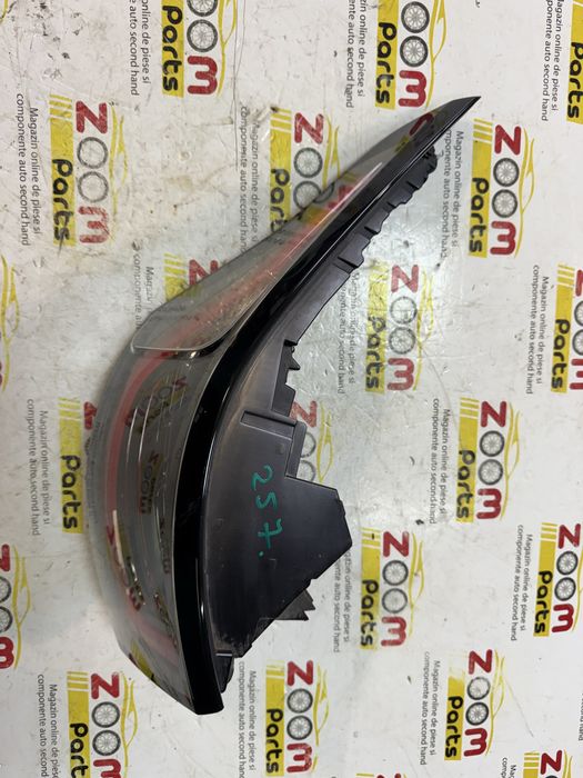 Stop lampa spate stanga pe aripa Range Rover Sport facelift 2019-2023