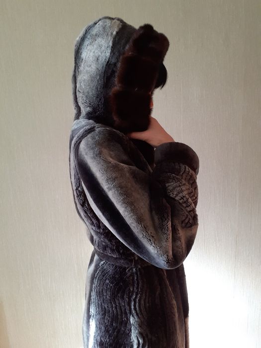 Мутоновая шуба женская