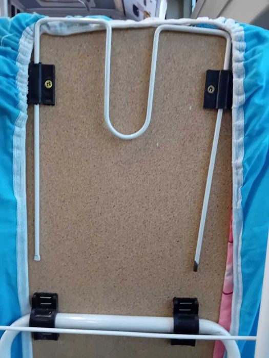 Дъскаи за гладене със стойка,сгъваеми ,2 броя