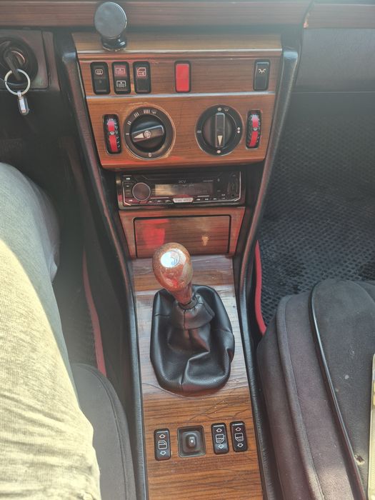 Продам Мерс е230 124 кузов