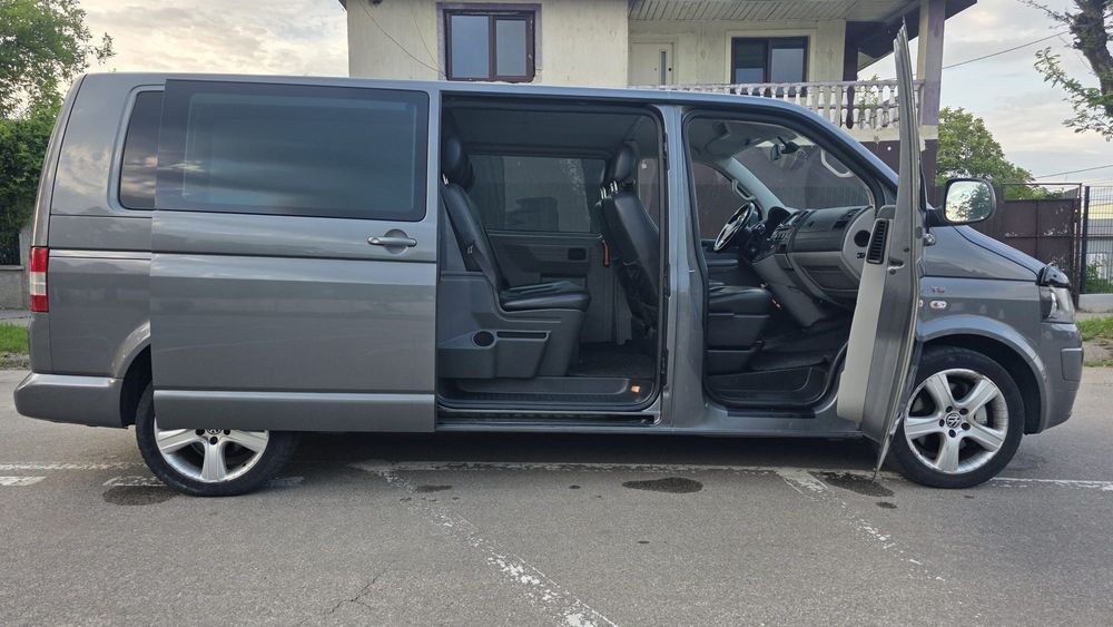 Volkswagen Transporter T5 4Motion * 2.0 TDI * An 2011 * Tracțiune Integrala 4x4 * Cutie Automata * Dublu cabina 5 Locuri * Extralung * Euro 5
