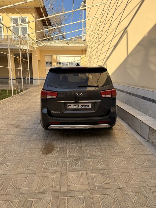 Kia Carnival 2015 — Sotiladi!