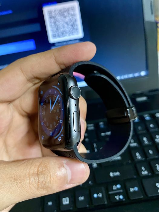 Apple Watch series 5, 44 mm