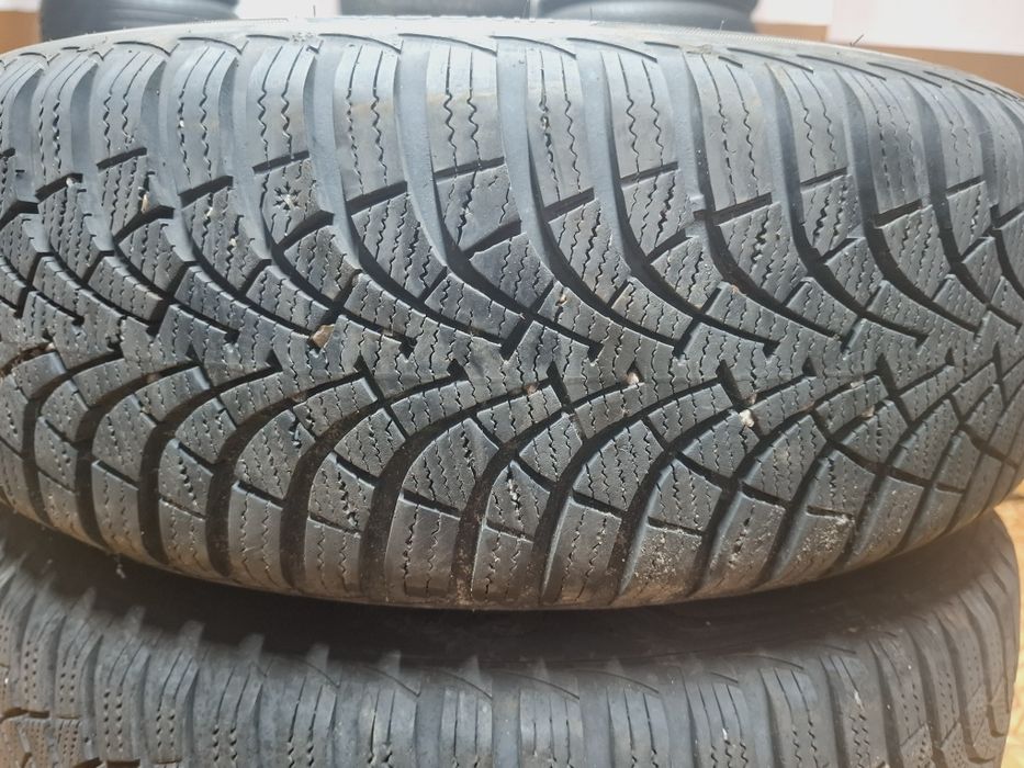 Set 4 anvelope iarna 205 60 16 goodyear dot 3820