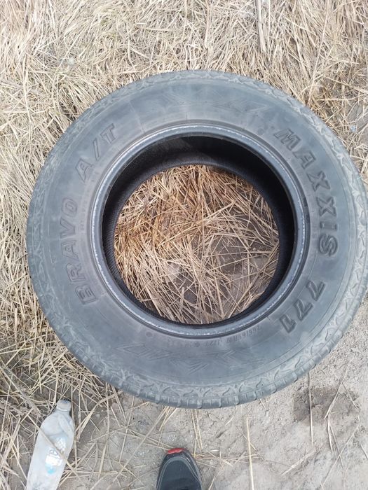 Комплект шин на Toyota Land Cruiser Prado