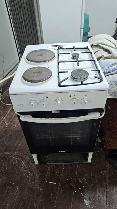 Срочно продам газ плиту