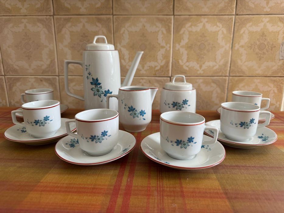 Комплект чаши за ракия сервиз за чай и кафе каничка захарница на цветя