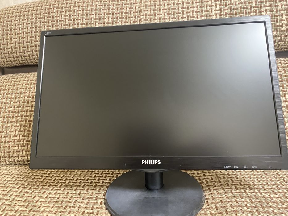 Монитор Philips 223V5L 21.5”