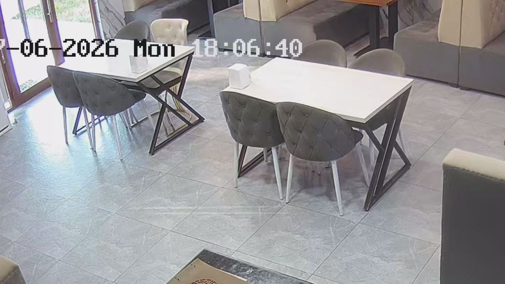 Kafe va restoranlar uchun 5 juft yumshoq mebel va 8 ta yumshoq stul