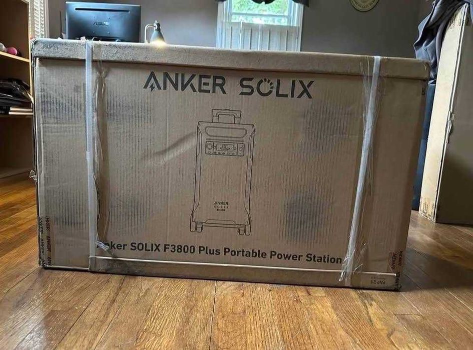 Anker SOLIX F3800 portable power station