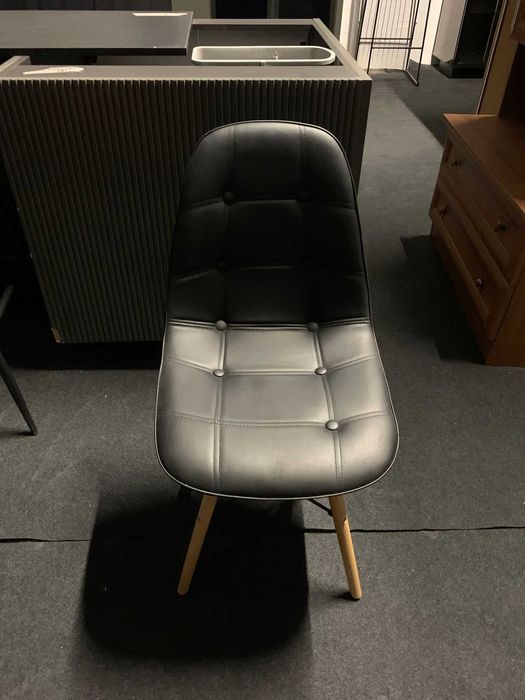 Vând scaune – mai multe modele disponibile